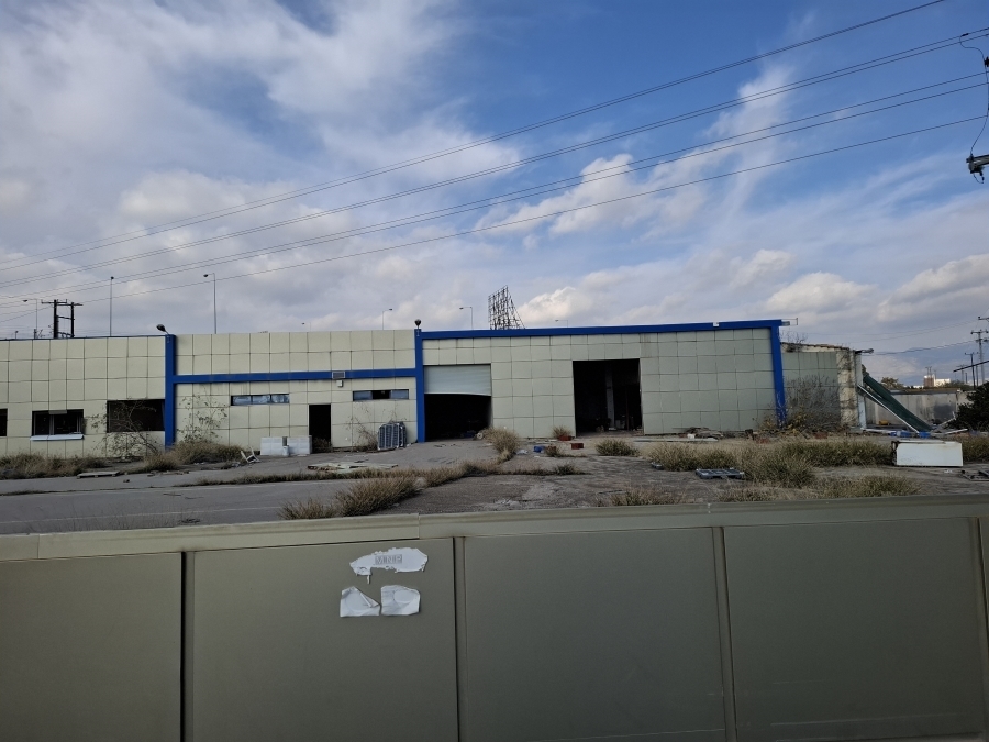 Μανδρα Επαγγελματικός Χώρος εφαπτομενο Αττικής οδού || 1.310 τ.μ, 1.100.000€ 