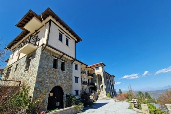 (Zum Verkauf) Gewerbeimmobilien Hotel || Grevena/Theodoros Ziakas - 3.219 m², 1.050.000€ 