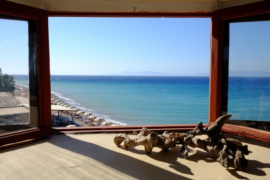 Ρόδος – Ιαλυσός | Ιστορικός Πύργος Ανεμόμυλου 280 τ.μ. μπροστά στη Θάλασσα προς Πώληση 