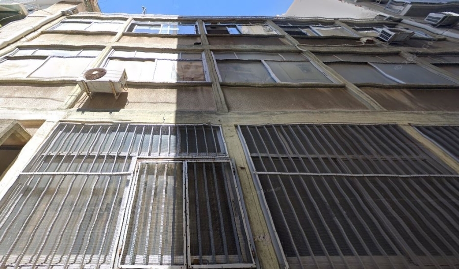 Πλατεία Βικτωρίας — Επαγγελματικό Κτίριο 8 Επιπέδων προς Πώληση 