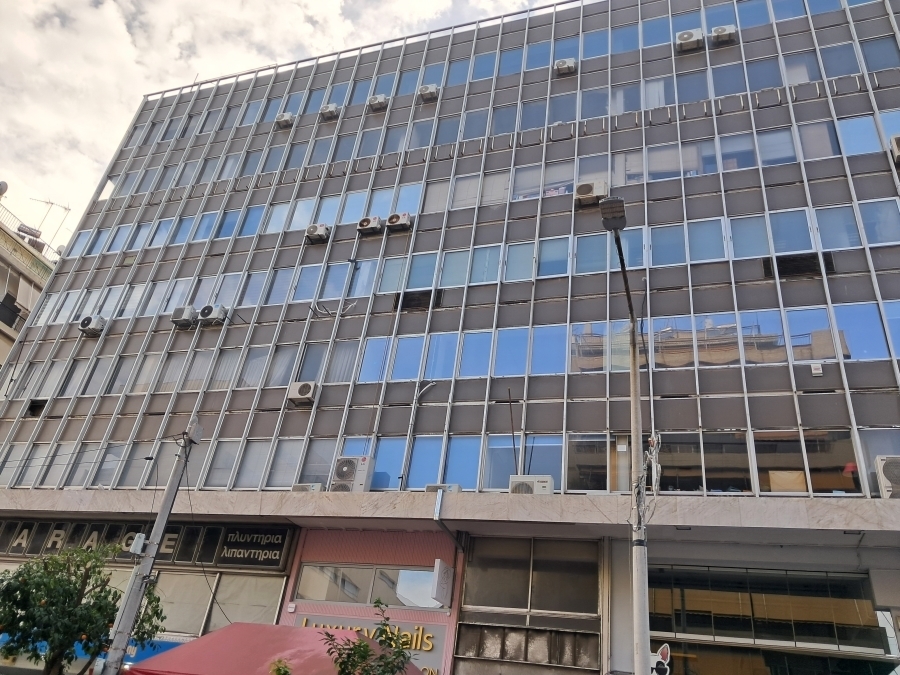 Γραφειακός Χώρος προς Πώληση στον Πειραιά – Πολυτεχνείου & Αφεντούλη 