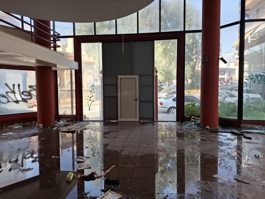 (Zum Verkauf) Gewerbeimmobilien Gebäude || Piraias/Piraeus - 693 m², 800.000€ 